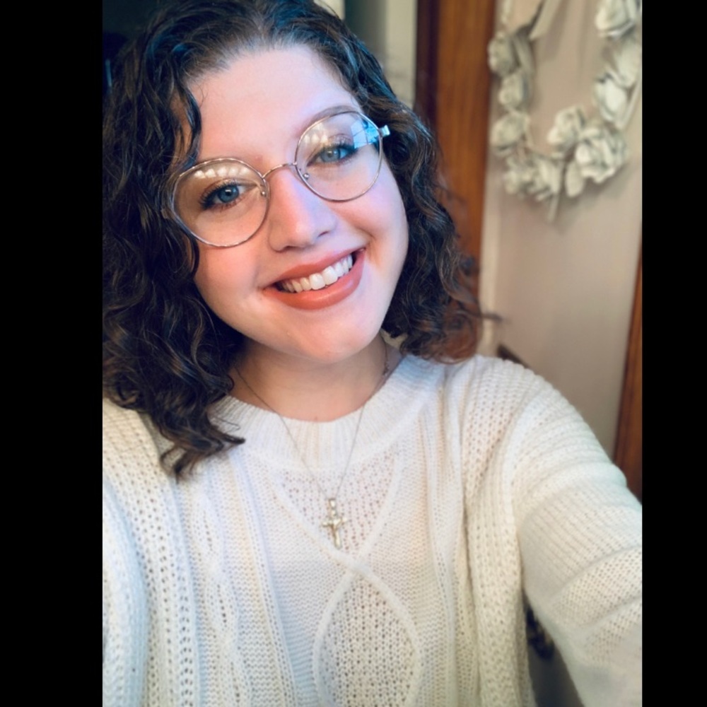 Meet your Posher, Kelly